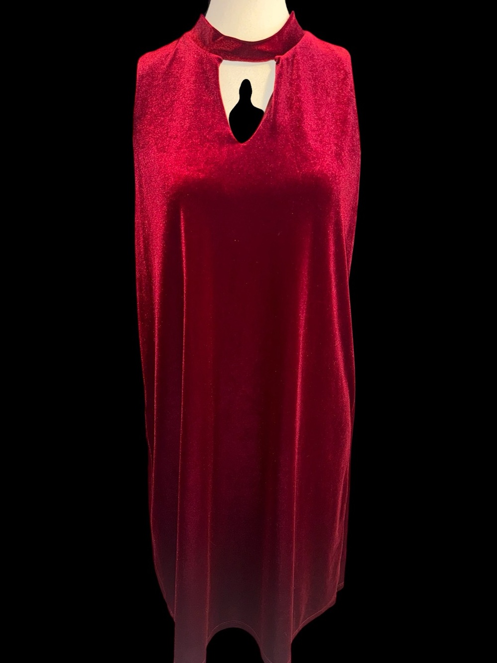 Everly Burgundy Velvet mock neck keyhole shift dress Large